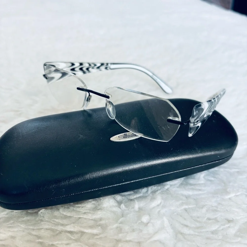 Silhouette pre owned